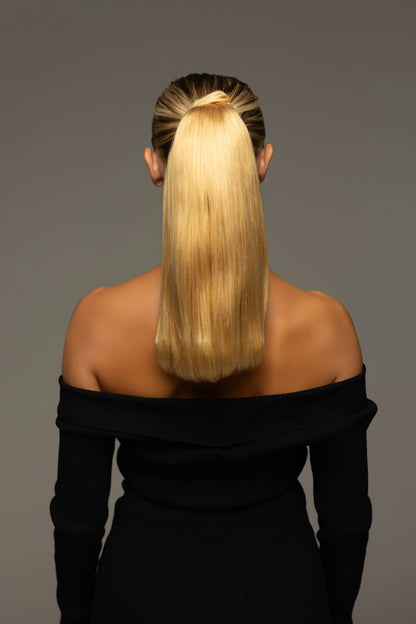 PONYTAIL LATTE