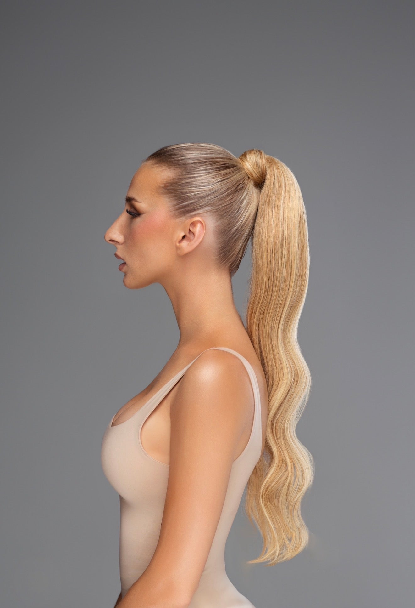 PONYTAIL SUNKISSED