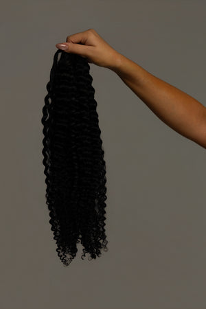 CURLY PONYTAIL BLACK
