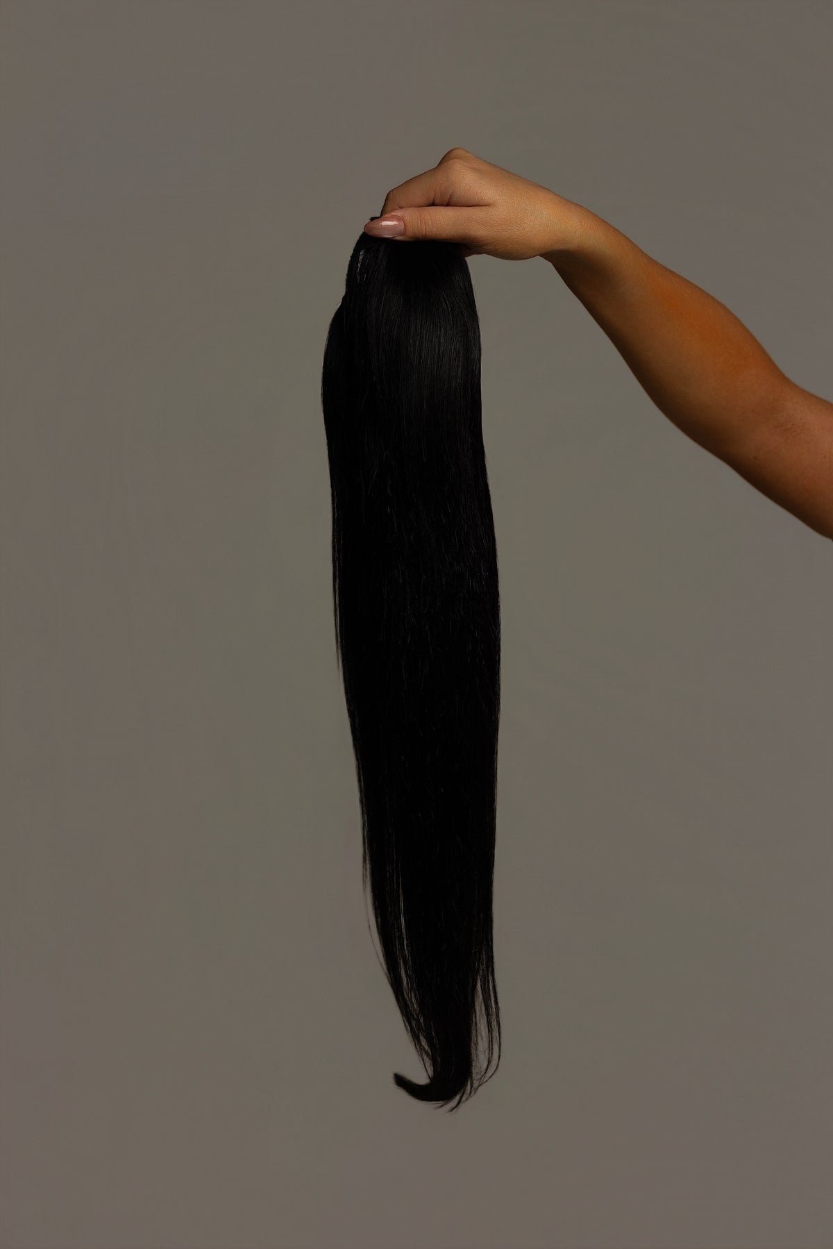 PONYTAIL JET BLACK