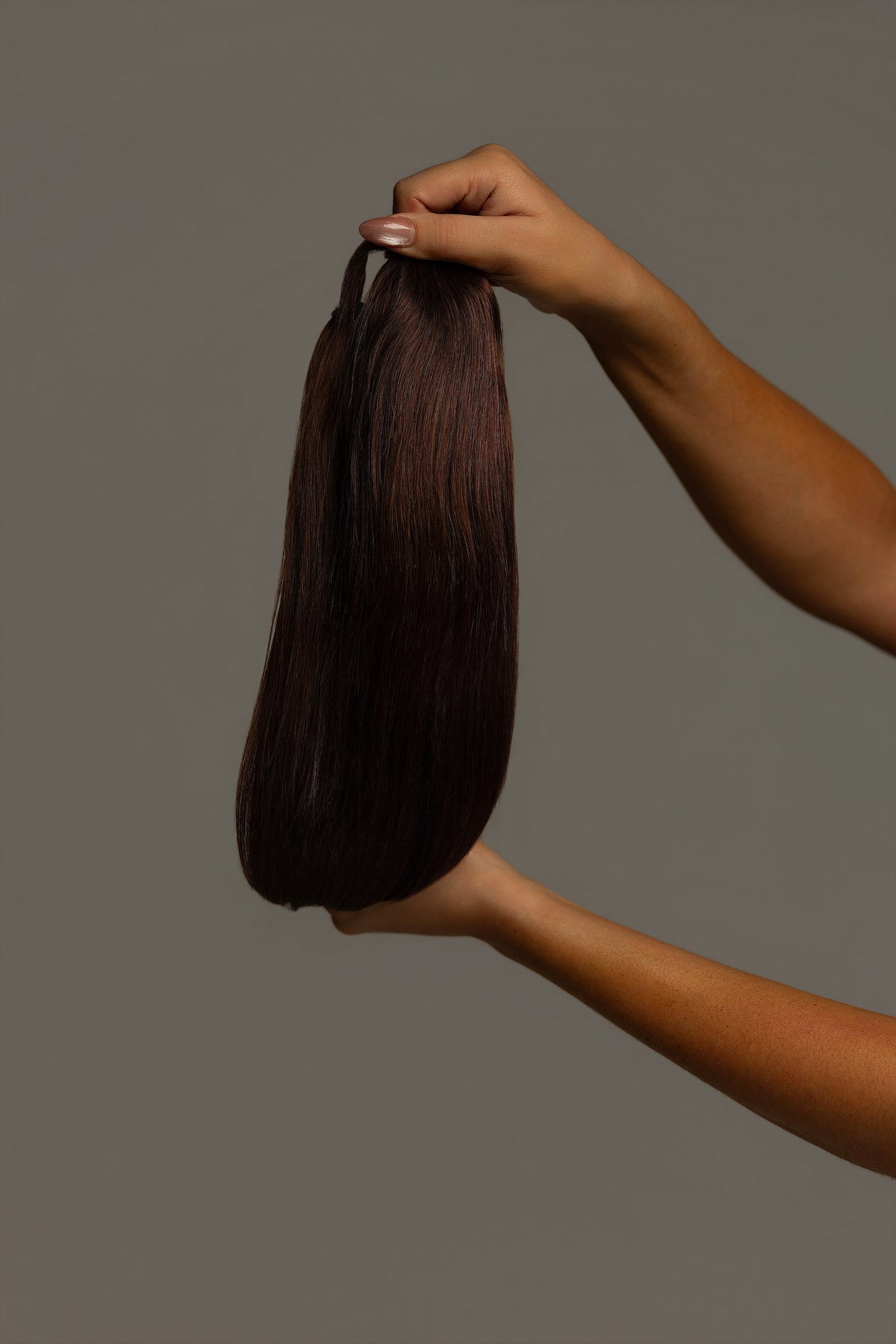 PONYTAIL MOCHA